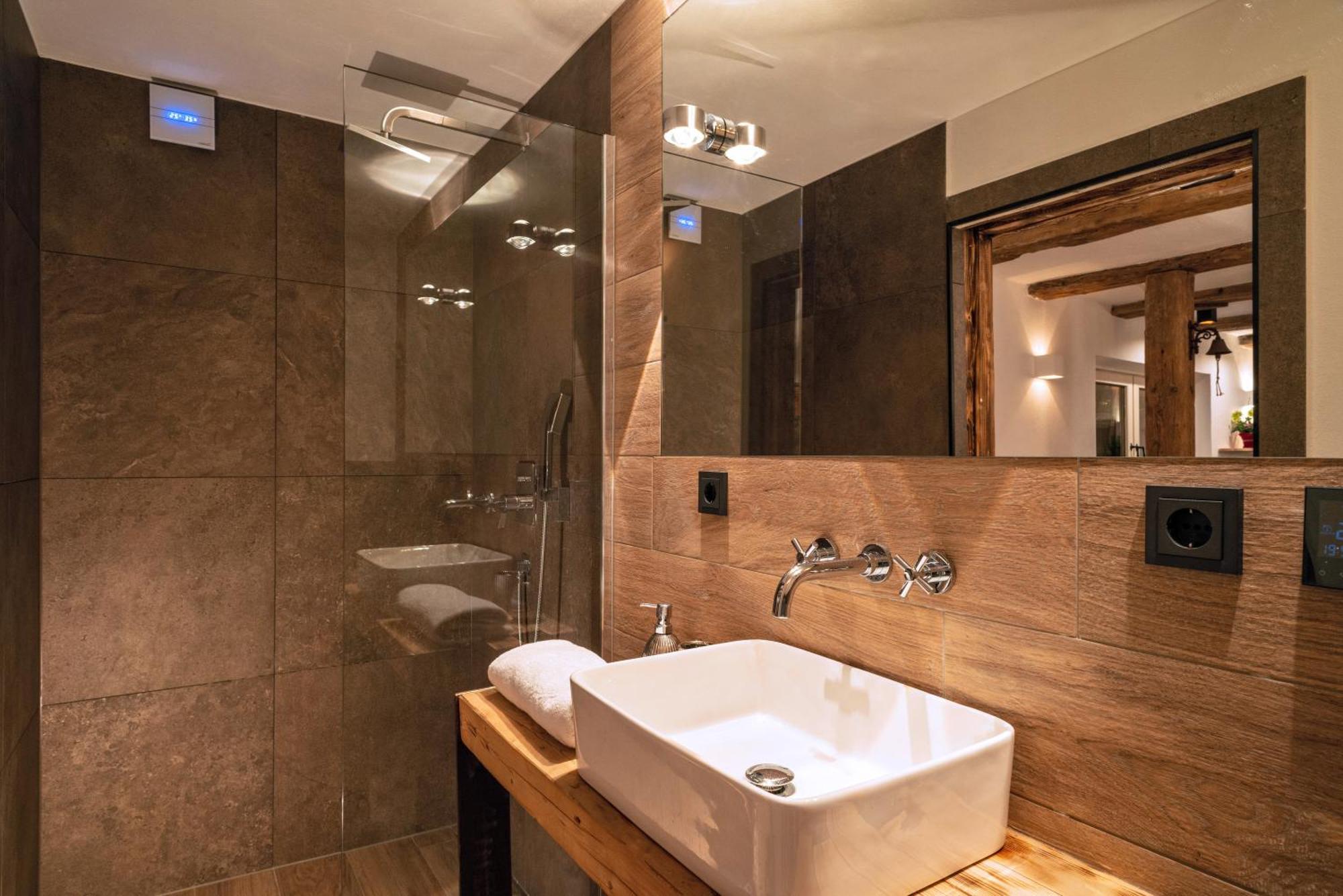 Exklusives Alpenchalet Mit Jacuzzi & Sauna Fuer Bis Zu 14 Personen Chalet